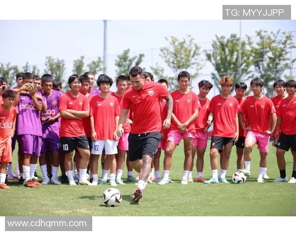 因足球停摆而离开赛场的球星们与他们的职业生涯转折